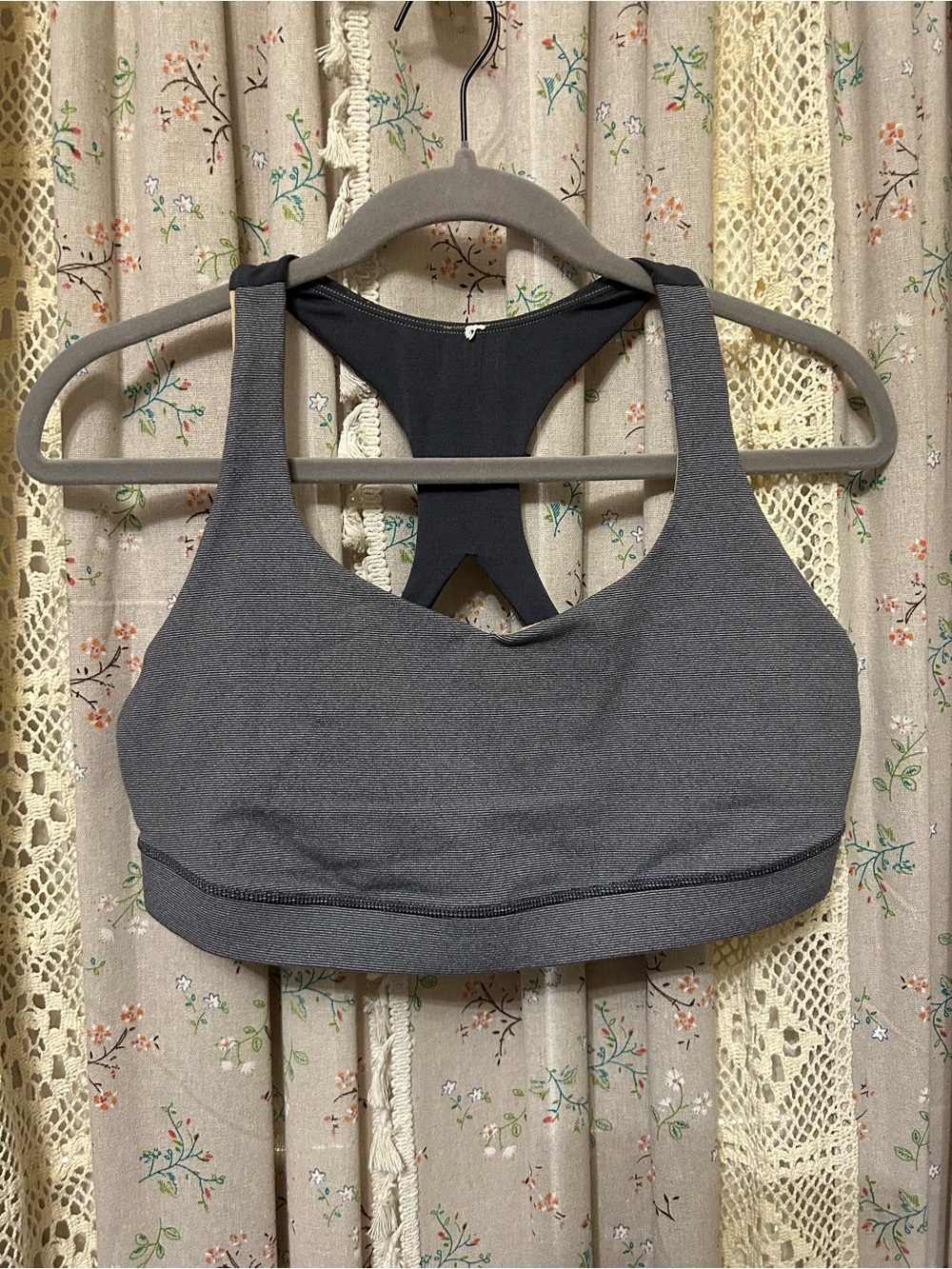 Lululemon 50 Rep Bra Size 12 Heathered Gray Racerback Workout Yoga‎ Bra